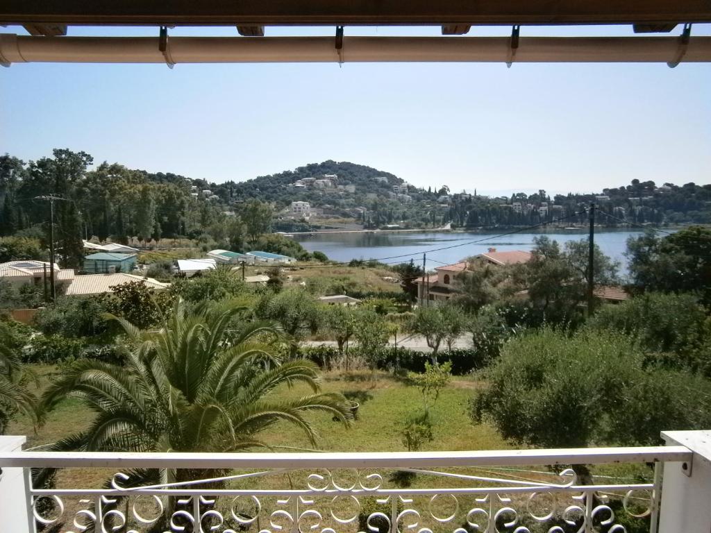 Athineos Apartments Kommeno  Rum bild